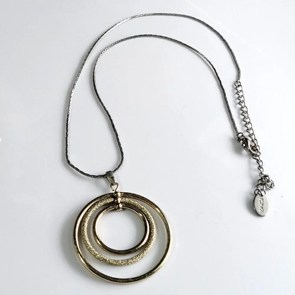 Icing Triple Circle Pendant Necklace 17